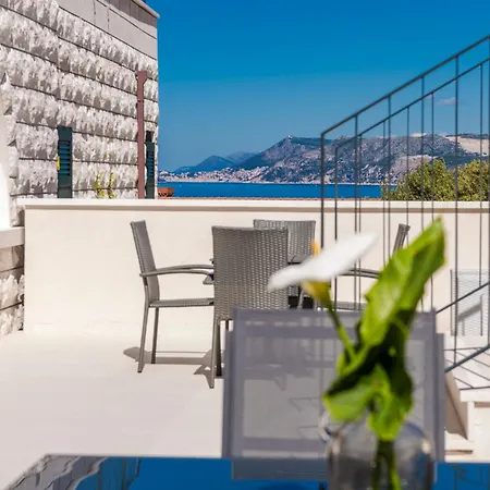 Pinko Cavtat